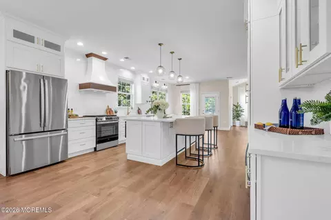 83 Huntington Dr, Jackson, NJ 08527