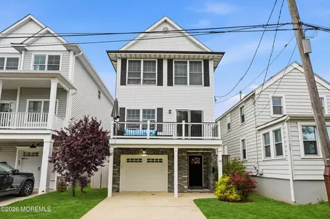 34 North St, Highlands, NJ 07732