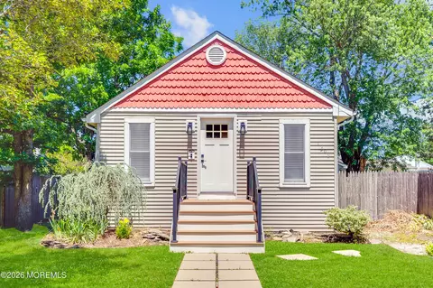 1209 6th Ave, Manchester, NJ 08759