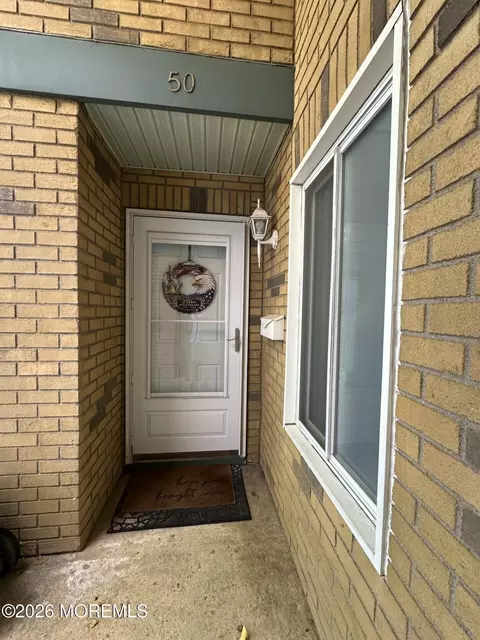 50 Northrup Dr #185, Brick, NJ 08724