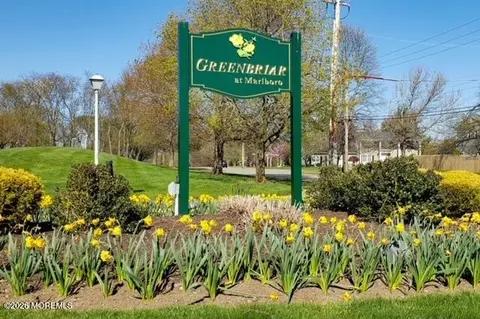 61 Peasley Dr, Marlboro, NJ 07746