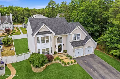 5 Tradewinds Ave, Barnegat, NJ 08005