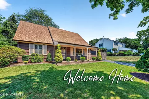 29 Ormont Ln, Aberdeen, NJ 07747