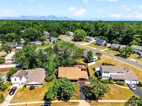 View/Area - 29 Ormont Ln, Aberdeen, NJ 07747 photo 3 of 5