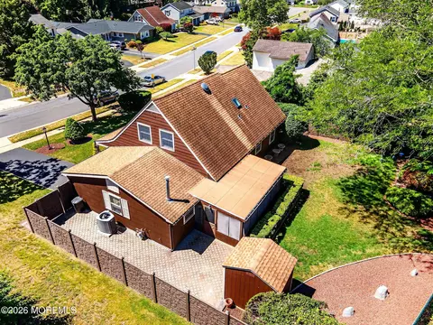 View/Area - 29 Ormont Ln, Aberdeen, NJ 07747 photo 1 of 5