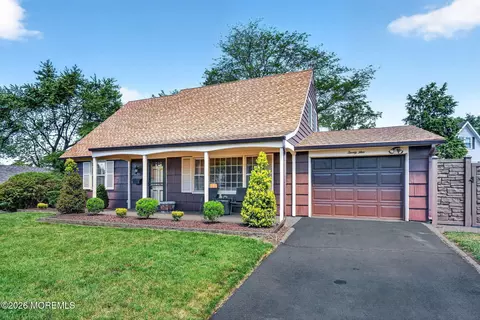 Exterior - 29 Ormont Ln, Aberdeen, NJ 07747 photo 6 of 6