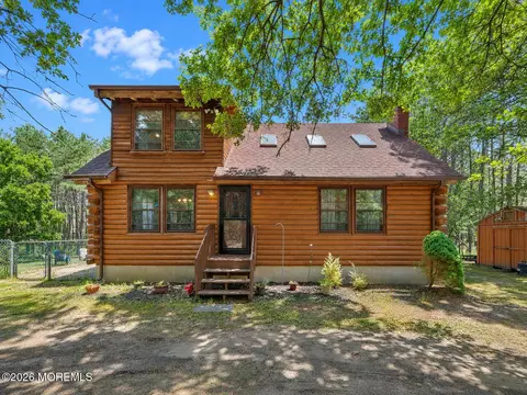 1720 Philadelphia Ave, Whiting, NJ 08759