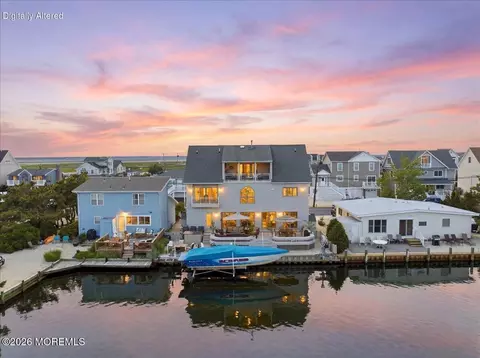 402 Daytona Dr, Lavallette, NJ 08735
