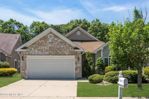 32 Shadow Creek Ct, Jackson, NJ 08527