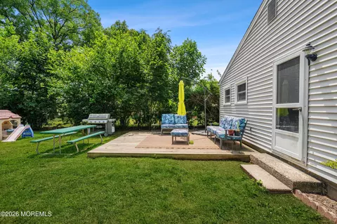 7 Pierrepont Ave, Middlesex, NJ 08846 photo 7