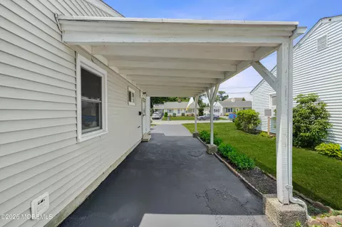 7 Pierrepont Ave, Middlesex, NJ 08846 photo 6