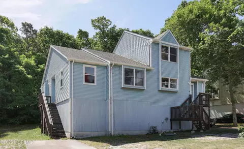 47-49 N Indian Valley Ct, Little Egg Harbor, NJ 08087