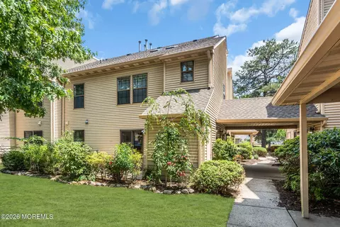 408 Daisy Ct, Jackson, NJ 08527
