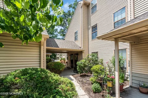 Exterior - 408 Daisy Ct, Jackson, NJ 08527 photo 2 of 3