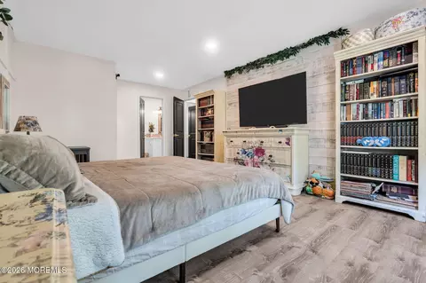 Bedroom - 408 Daisy Ct, Jackson, NJ 08527 photo 2 of 4