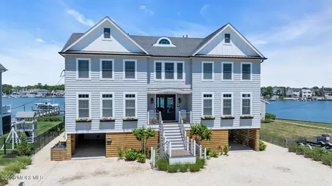 306 Fisk Ave, Brielle, NJ 08730