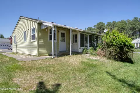 Exterior - 108 Sunset Rd, Whiting, NJ 08759 photo 2 of 3
