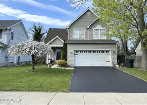 117 Messenger St, Toms River, NJ 08753