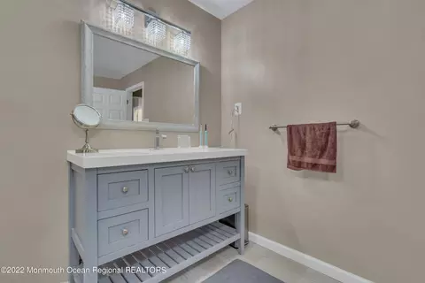 Bath - 6 Pitney Ln, Jackson, NJ 08527 photo 8 of 8