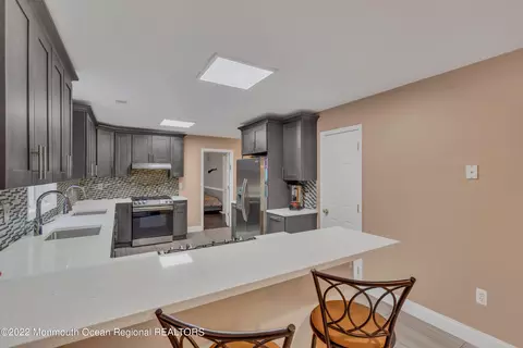 Entry Way - 6 Pitney Ln, Jackson, NJ 08527 photo 6 of 13
