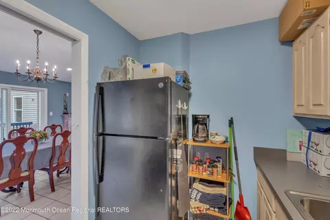 Kitchen - 6 Pitney Ln, Jackson, NJ 08527 photo 4 of 4