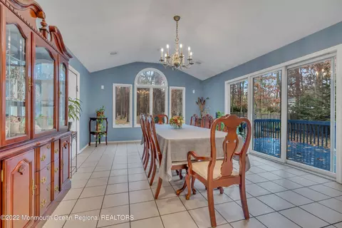 Dining - 6 Pitney Ln, Jackson, NJ 08527 photo 1 of 3