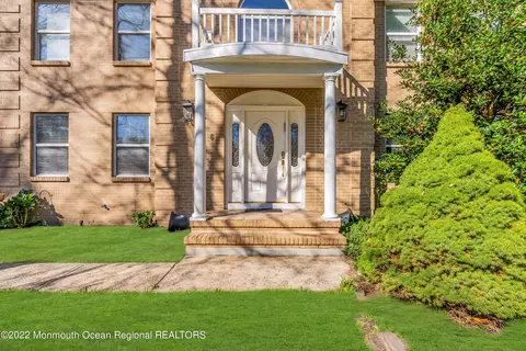 Exterior - 6 Pitney Ln, Jackson, NJ 08527 photo 2 of 6