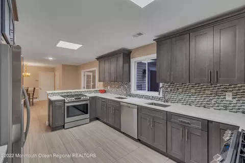 Kitchen - 6 Pitney Ln, Jackson, NJ 08527 photo 1 of 4