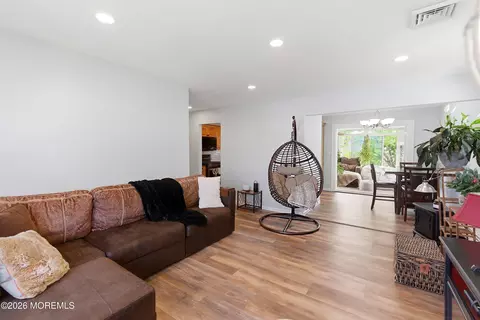 16 E Pleasant Ave, Sewaren, NJ 07077 photo 14