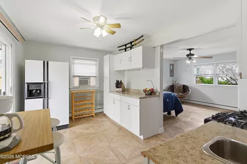 16 E Pleasant Ave, Sewaren, NJ 07077 photo 4