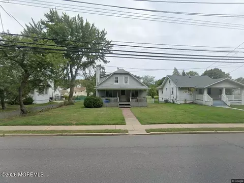 189 Monmouth Rd, Oakhurst, NJ 07755