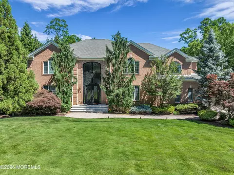 45 Centerville Rd, Holmdel, NJ 07733