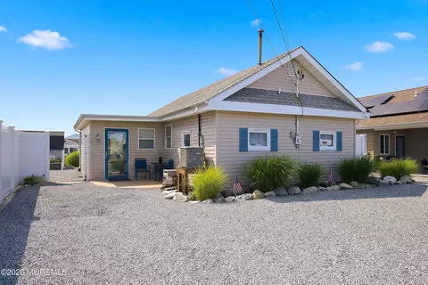 143 N Spinnaker Dr, Little Egg Harbor, NJ 08087