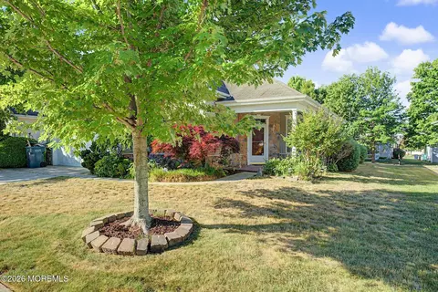 42 Seagull Dr, Little Egg Harbor, NJ 08087