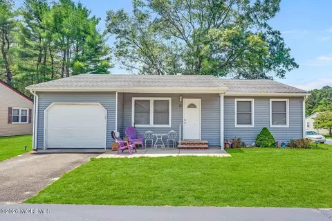 20 Falmouth Ave #72, Whiting, NJ 08759