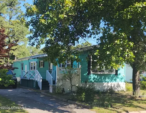 26 Raccoon Ave, Whiting, NJ 08759