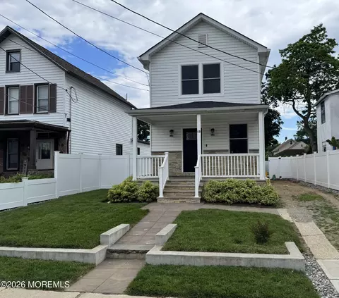 13 Locust Ave, Red Bank, NJ 07701