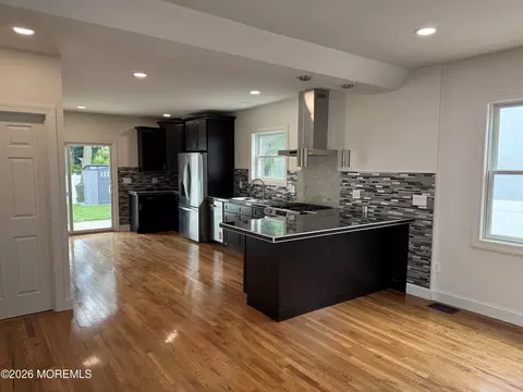 13 Locust Ave, Red Bank, NJ 07701
