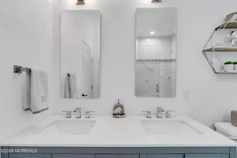 Bath - 3 Clearview Dr, Ocean, NJ 07712 photo 4 of 5