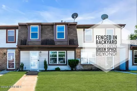 300 Greenwood Loop Rd #300, Brick, NJ 08724