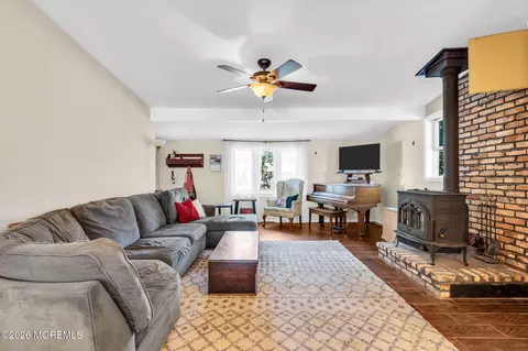 Living - 9 Central Ave, Waretown, NJ 08758 photo 3 of 3