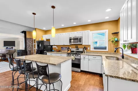 Kitchen - 9 Central Ave, Waretown, NJ 08758 photo 1 of 7