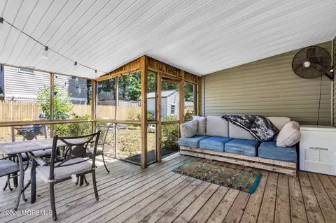 Exterior - 9 Central Ave, Waretown, NJ 08758 photo 8 of 14