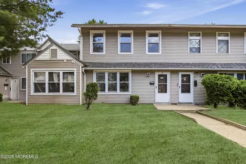 127 Downing St #1000, Lakewood, NJ 08701