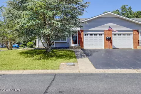 41 Hudson Pkwy #A, Manchester, NJ 08759
