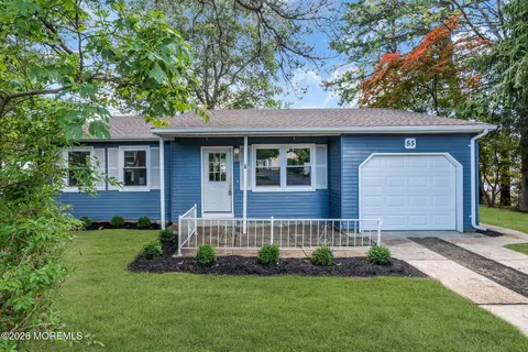 55 Chelsea Dr, Whiting, NJ 08759