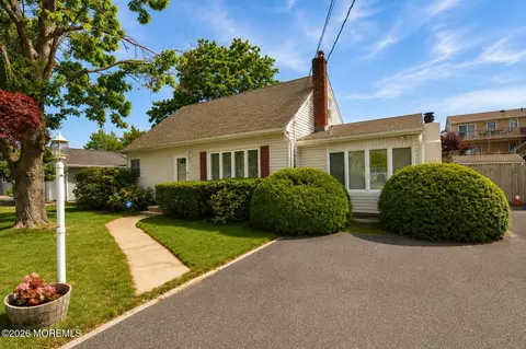 65 Longman St, Toms River, NJ 08753
