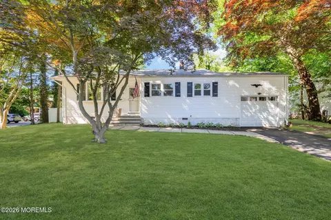 15 Columbia Ave, Atlantic Highlands, NJ 07716