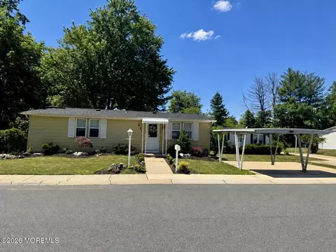 440 Charles Pl, Freehold, NJ 07728