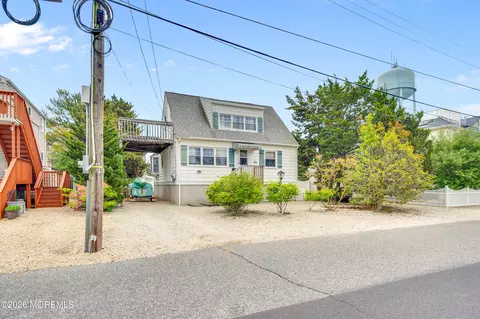 5603 Bayview Ave, Long Beach Township, NJ 08008